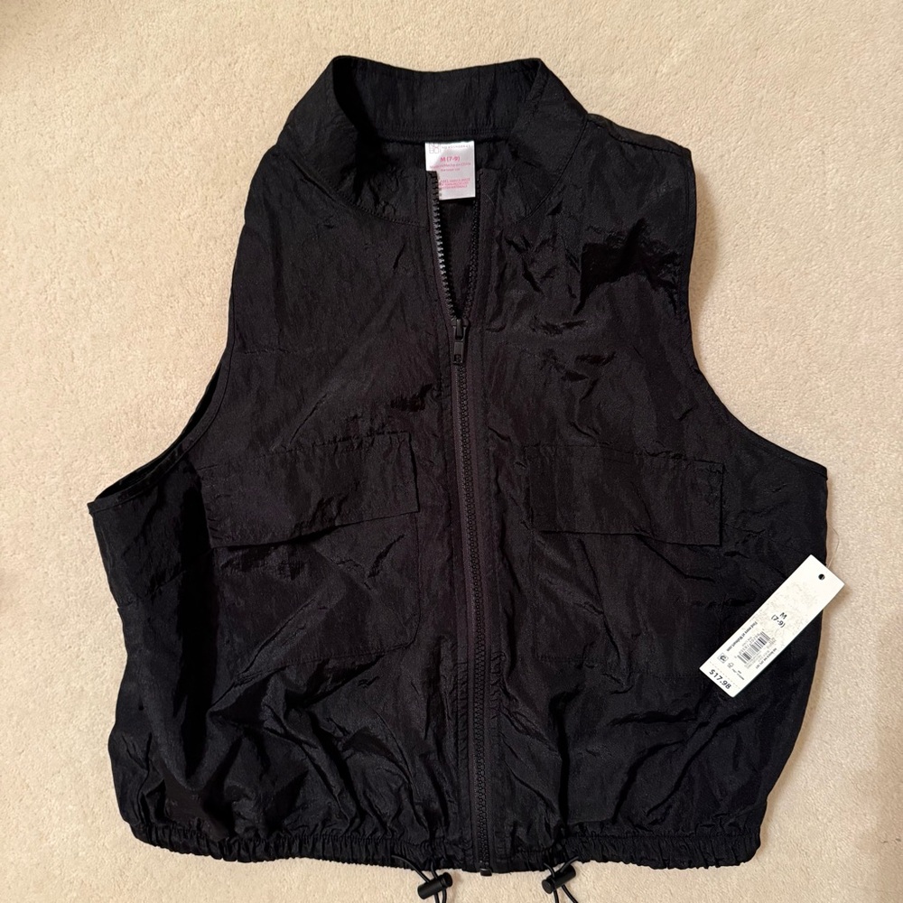 * $4 with $15+ bundle * NWT No Boundaries vest Juniors M (7-9)